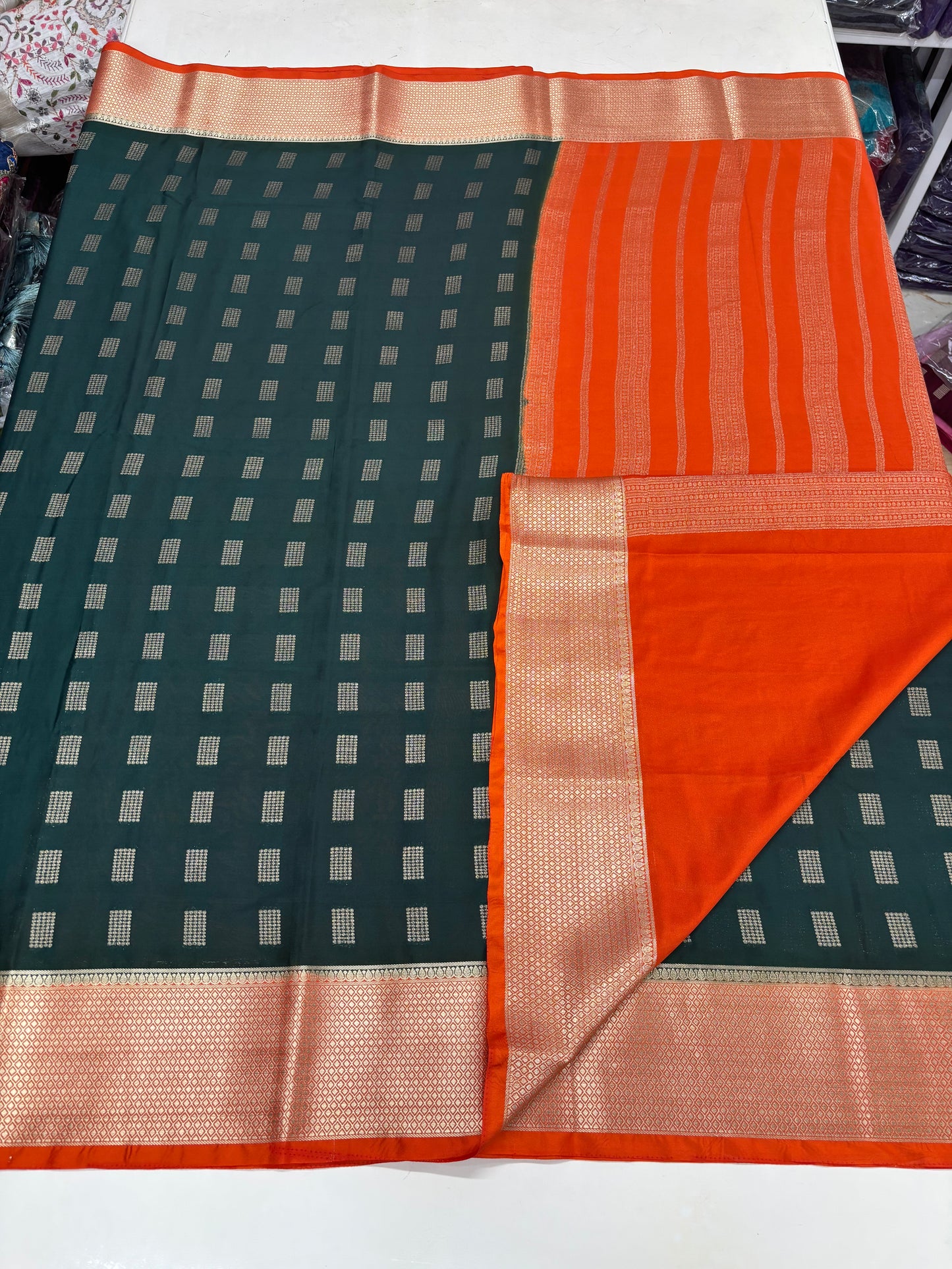 Semi Mysore Crepe (Premium, Rectangular Motifs and Grand Chit Pallu)