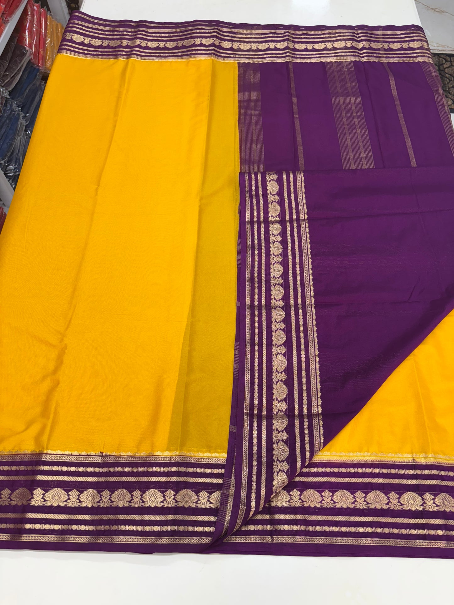 Semi Mysore Crepe (Mushroom Sequence Medium Border)