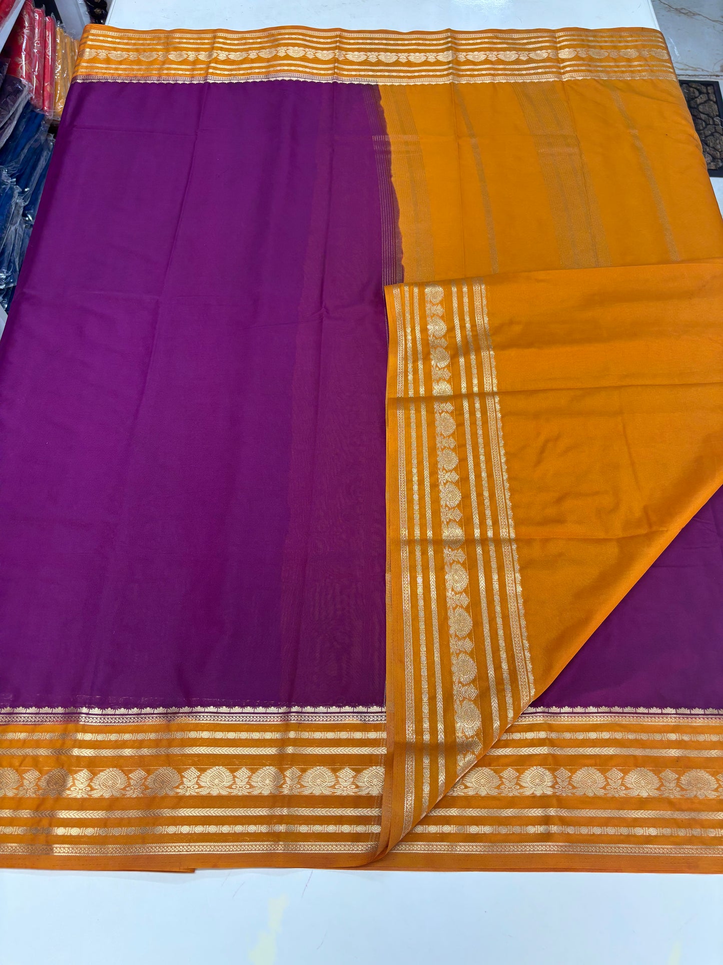 Semi Mysore Crepe (Mushroom Sequence Medium Border)