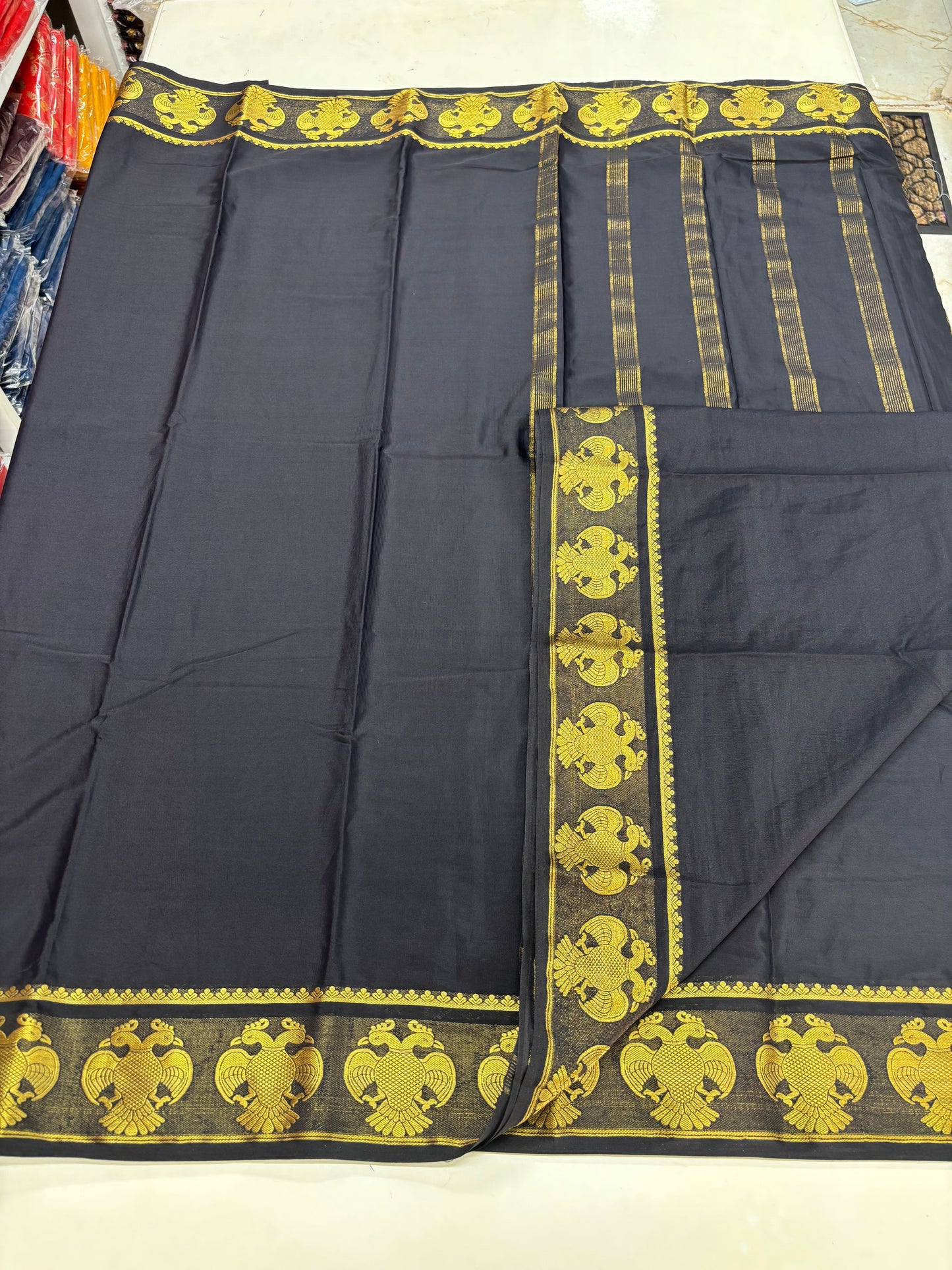 Semi Mysore Crepe (Self, Gandaberunda Medium Border)