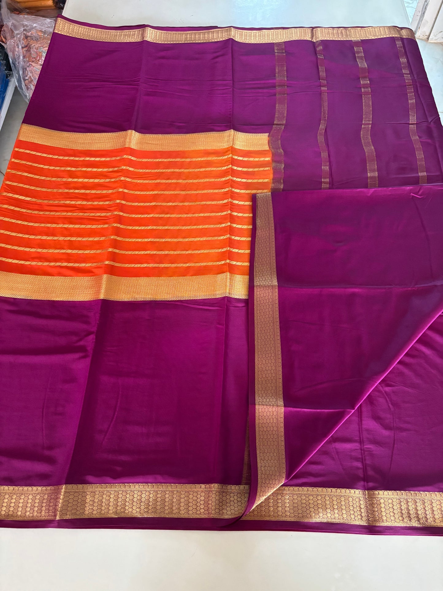 Semi Mysore Crepe (2D, Center Horizontal Lines)