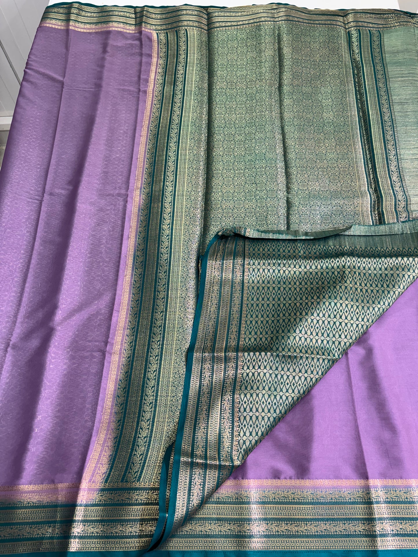 Semi Mysore Crepe (Rich Pallu & Brocade Blouse)