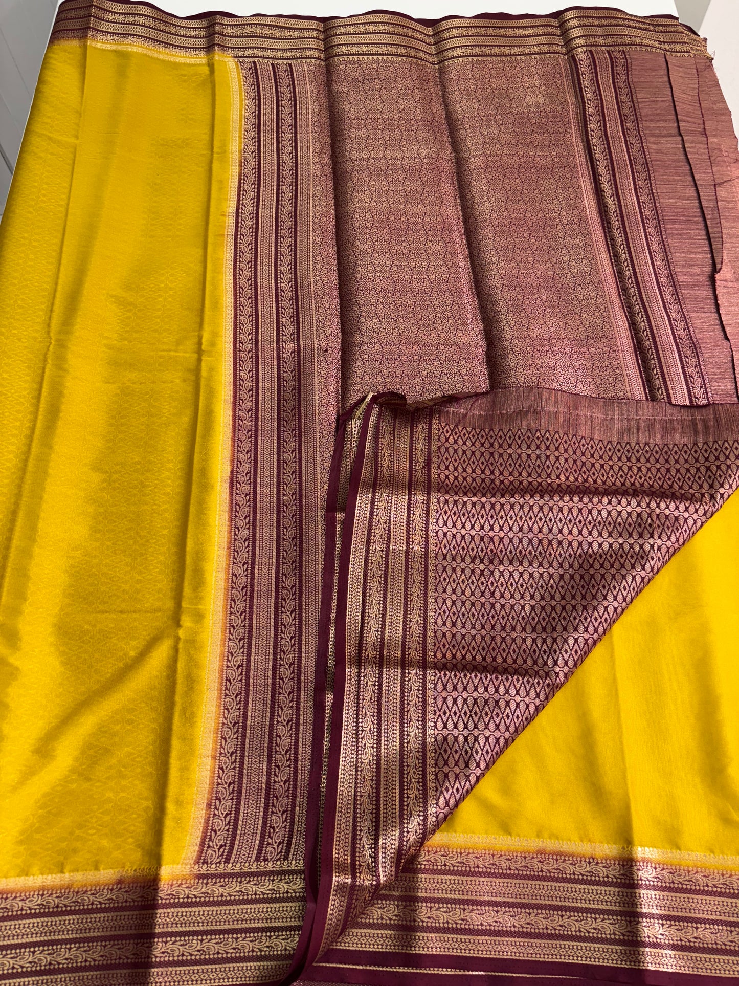 Semi Mysore Crepe (Rich Pallu & Brocade Blouse)