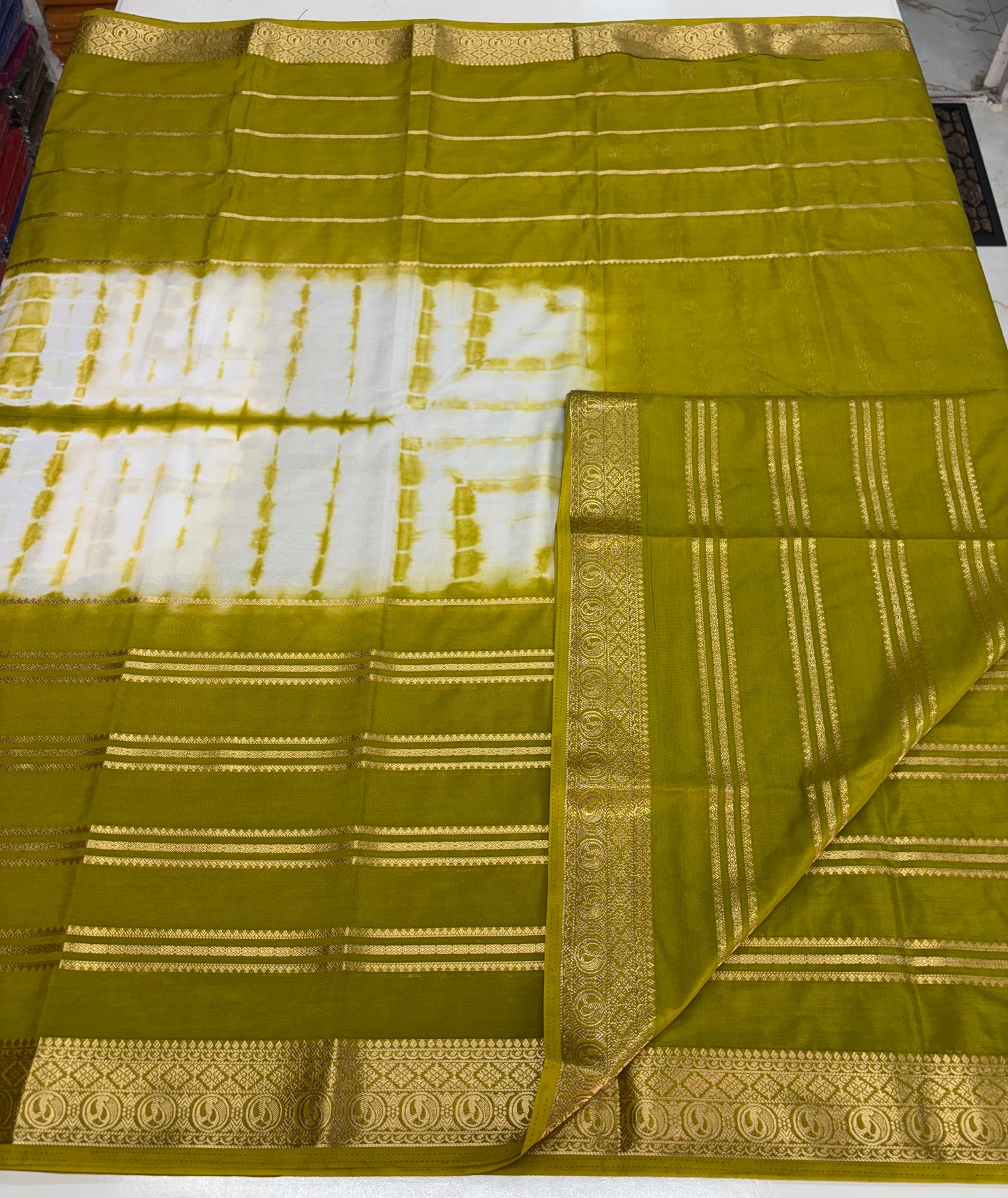 Semi Mysore Crepe (Shibori Dyed 2D, Golden Zari Horizontal Lines)