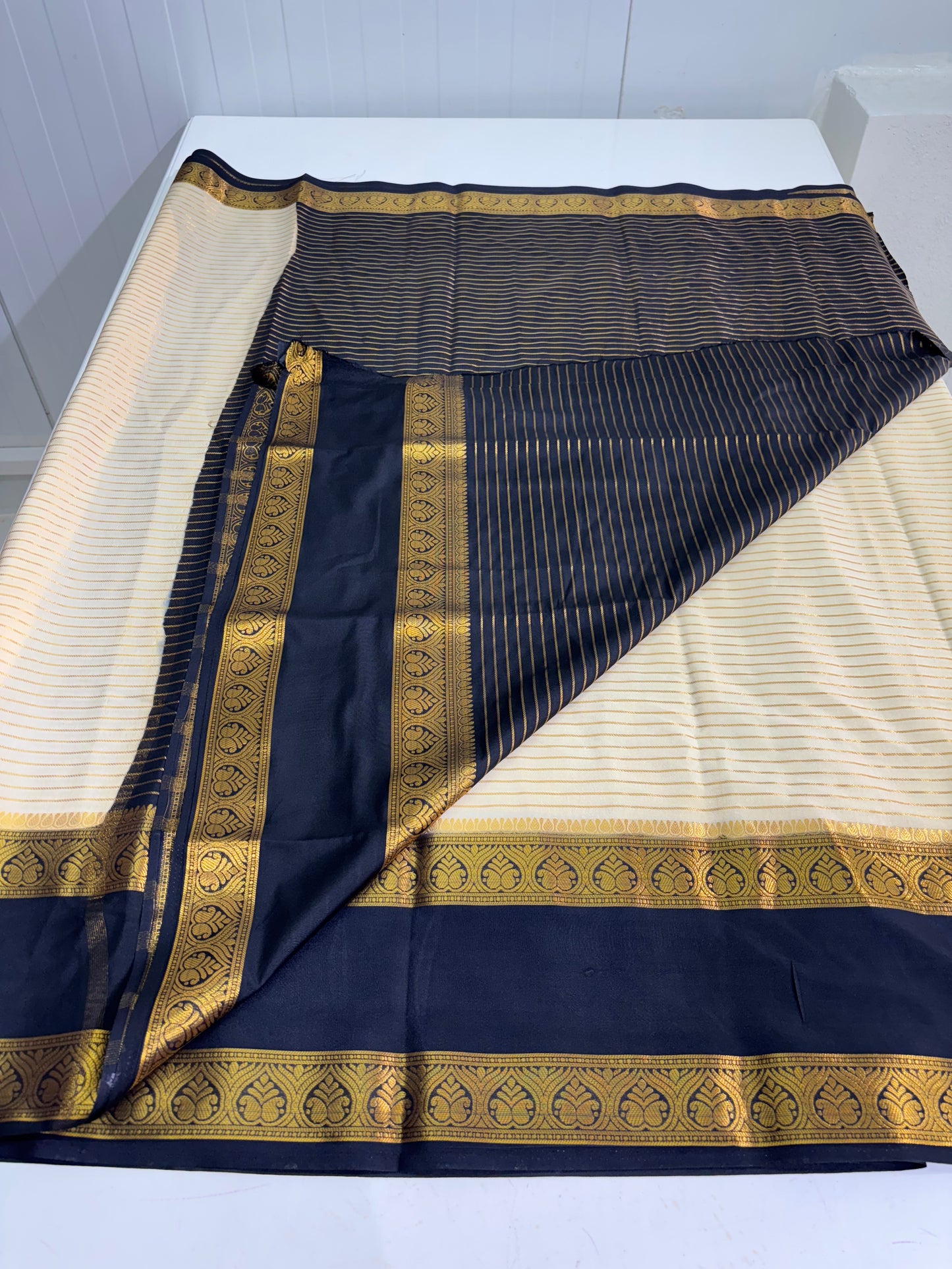 Super Premium Semi Mysore Crepe (Black-themed leaf bentex border)