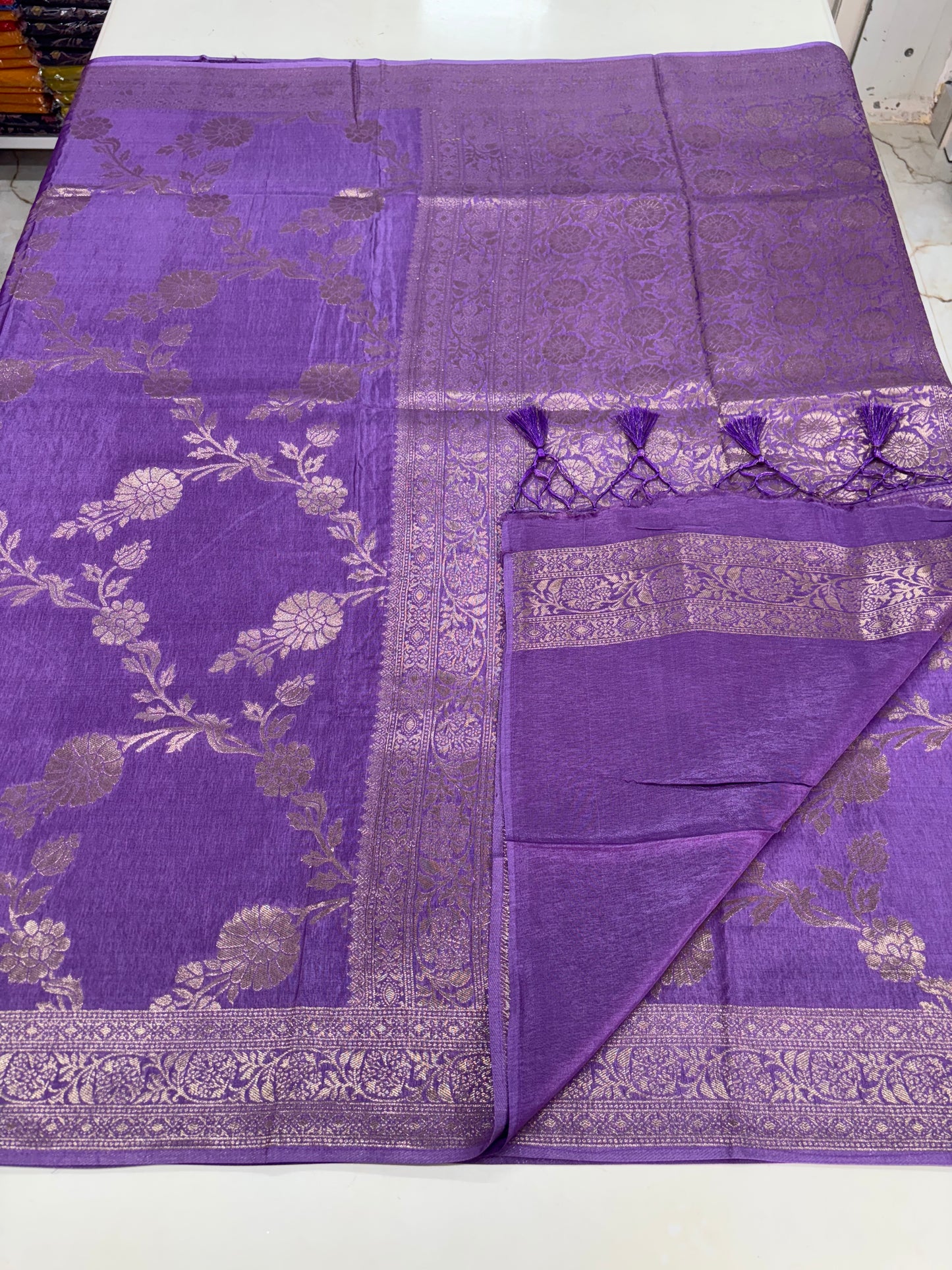 Banarasi Viscose Saree (Premium, Floral Jal, Rich Pallu)