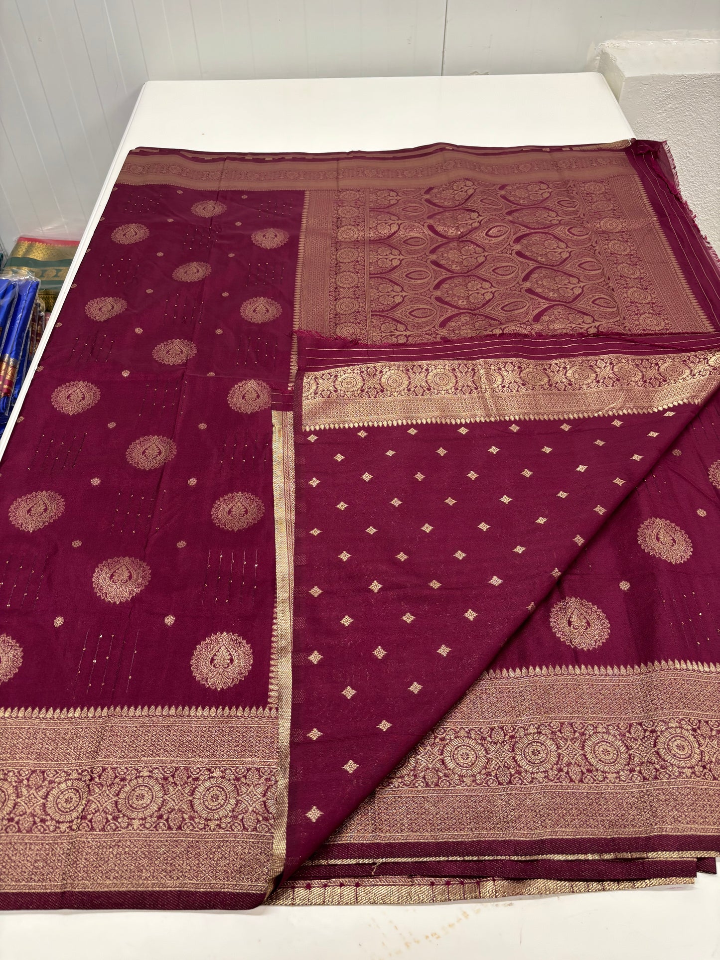 Banarasi Khaddi Georgette (Round Motifs and Sequence Work)