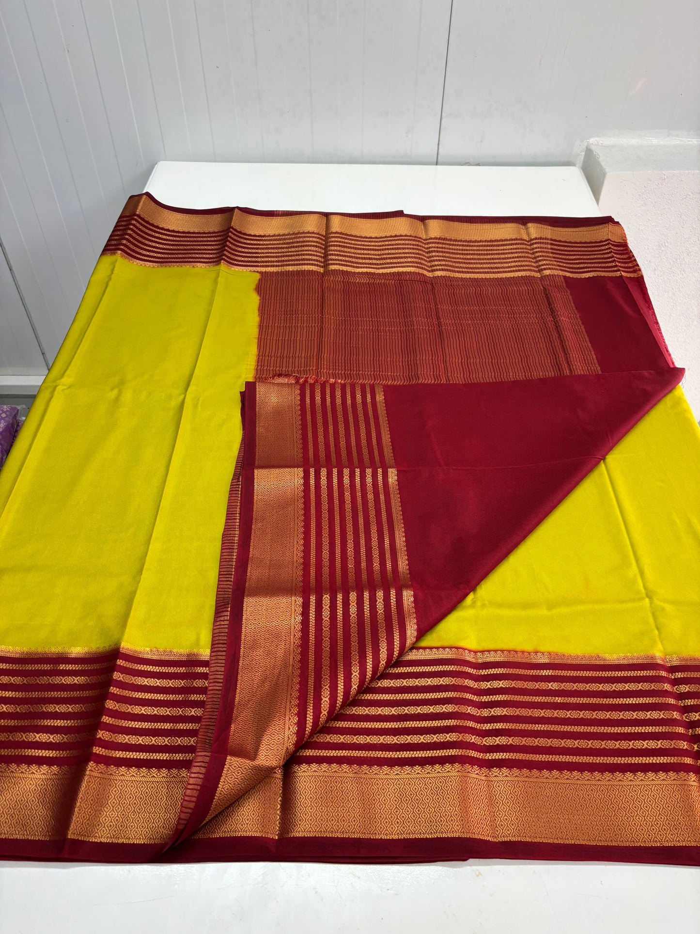 Semi Mysore Crepe (BS Big Border Sequence Lines)