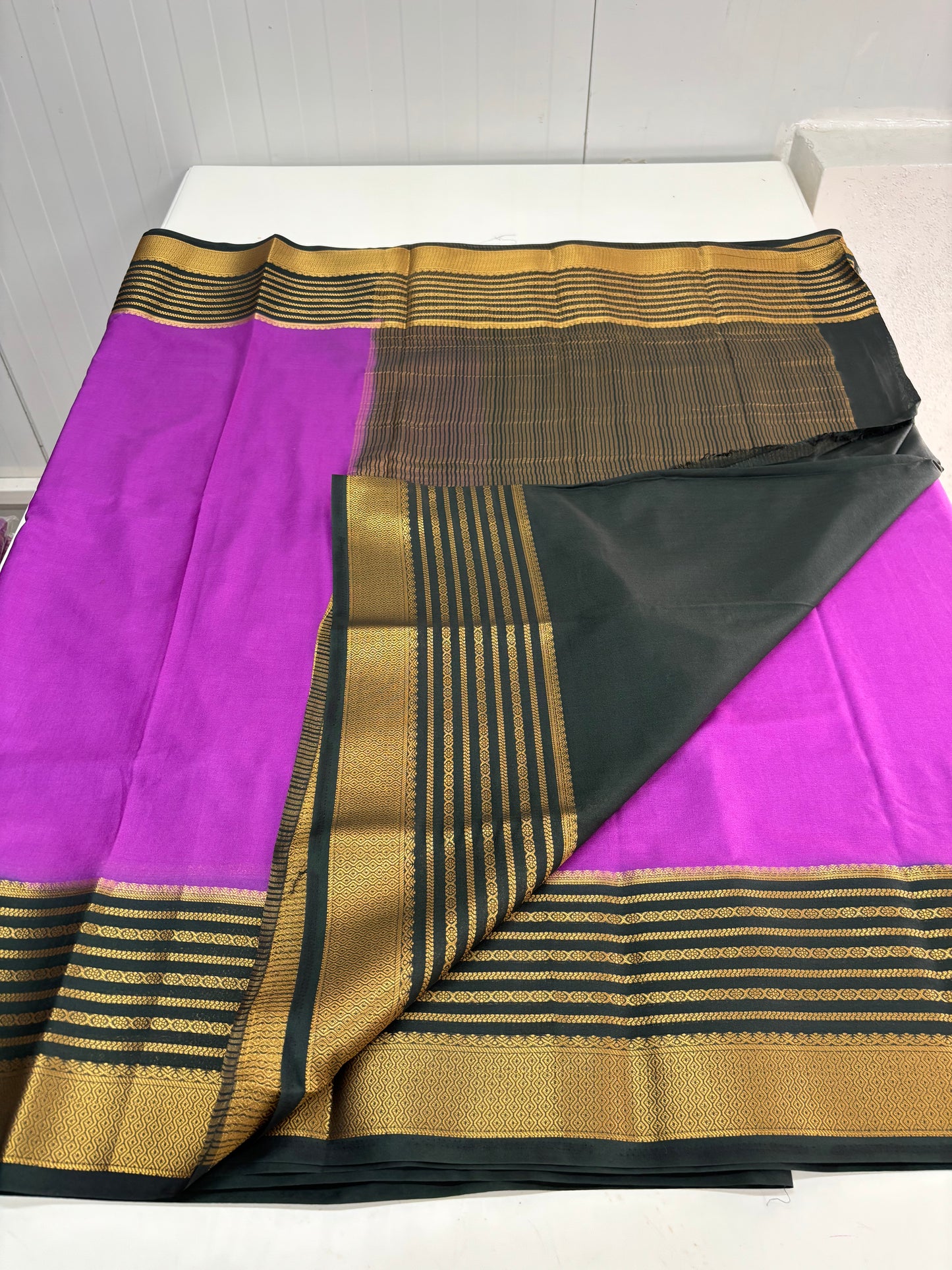 Semi Mysore Crepe (BS Big Border Sequence Lines)