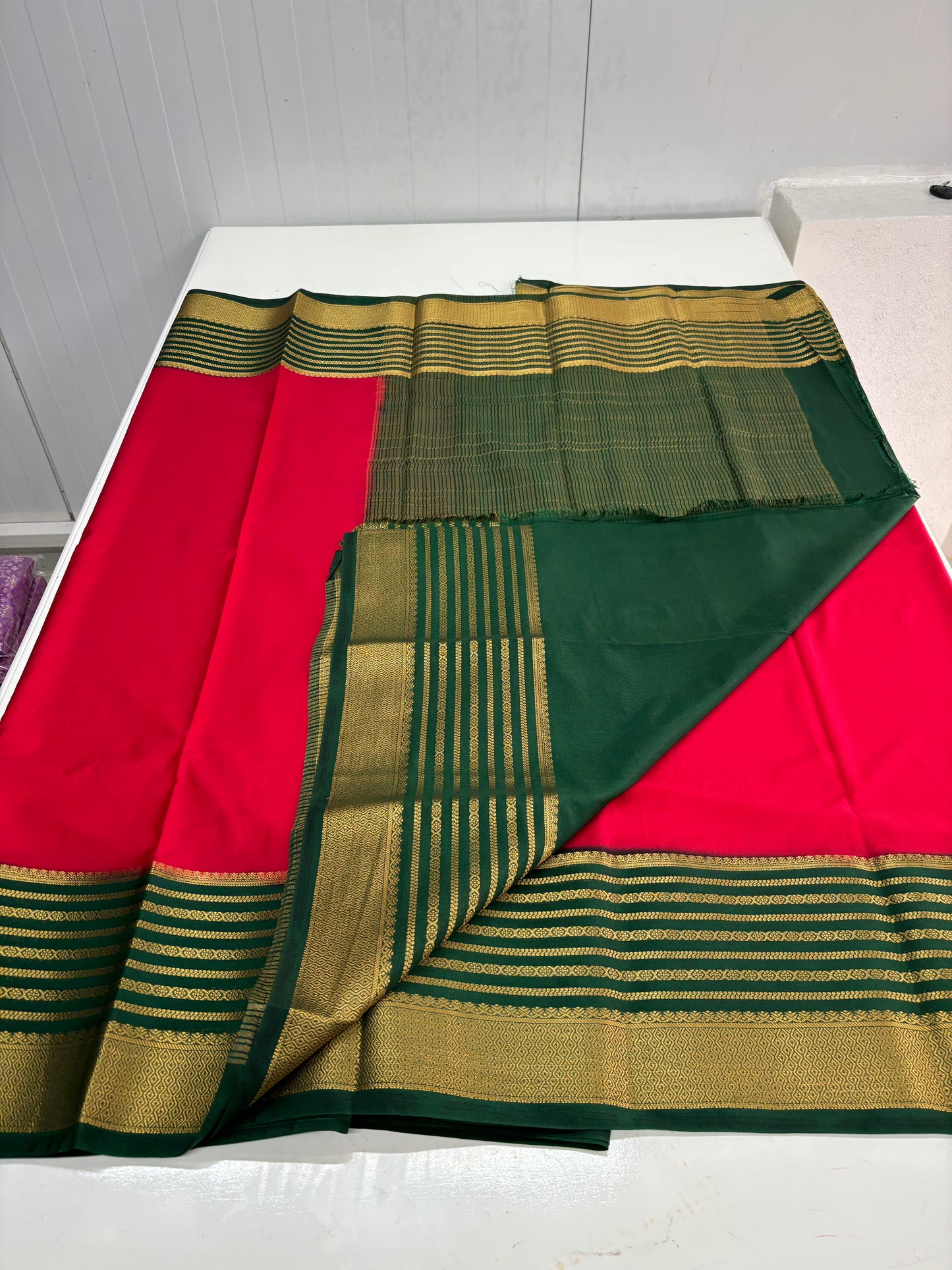 Semi Mysore Crepe (BS Big Border Sequence Lines)
