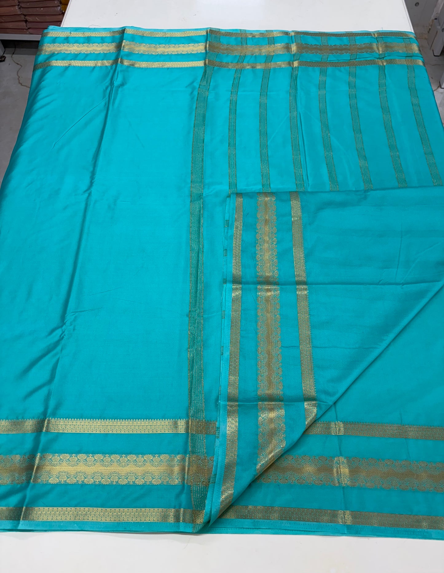 Semi Mysore Crepe (Self, Floral Waves Bentex Border)