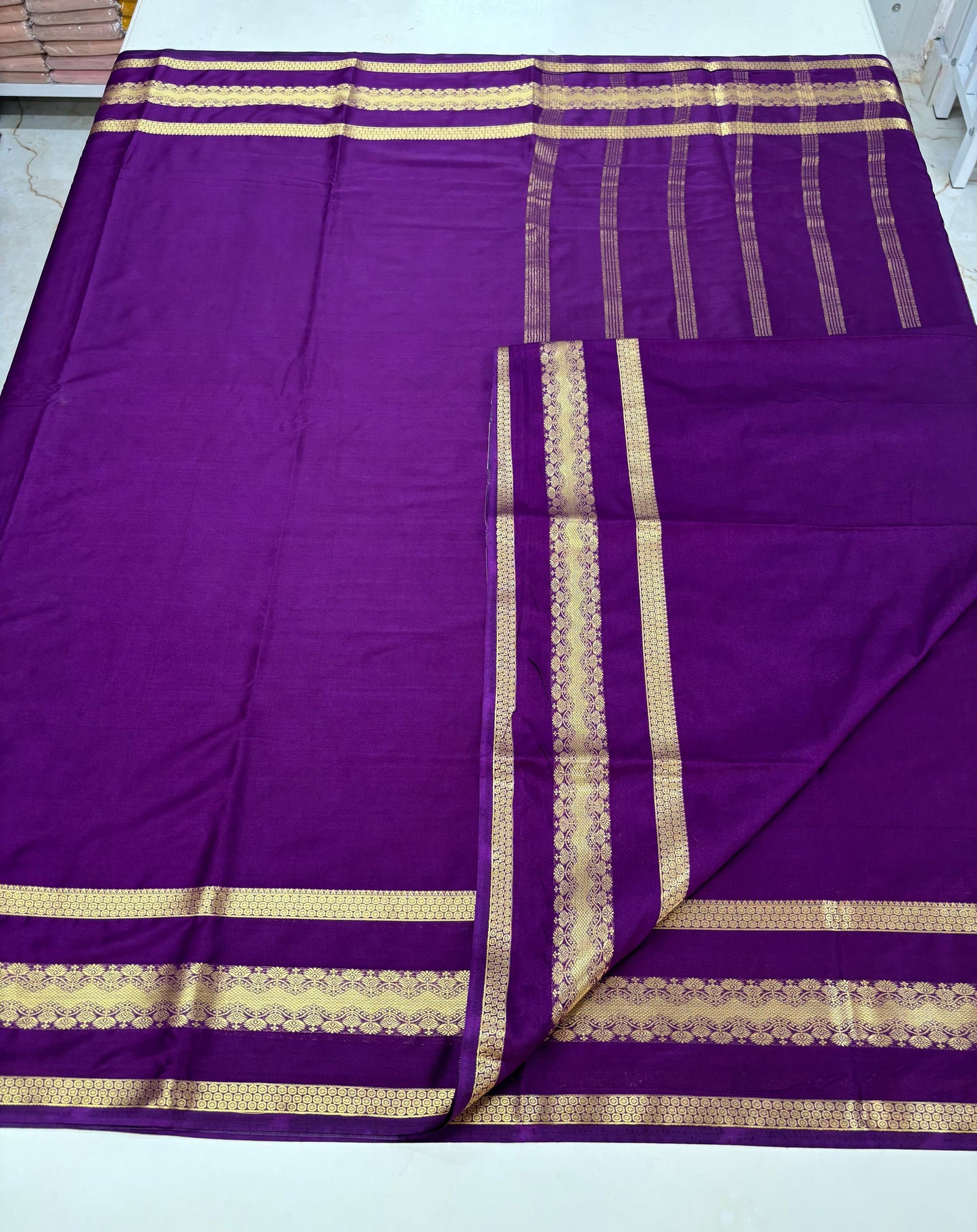 Semi Mysore Crepe (Self, Floral Waves Bentex Border)