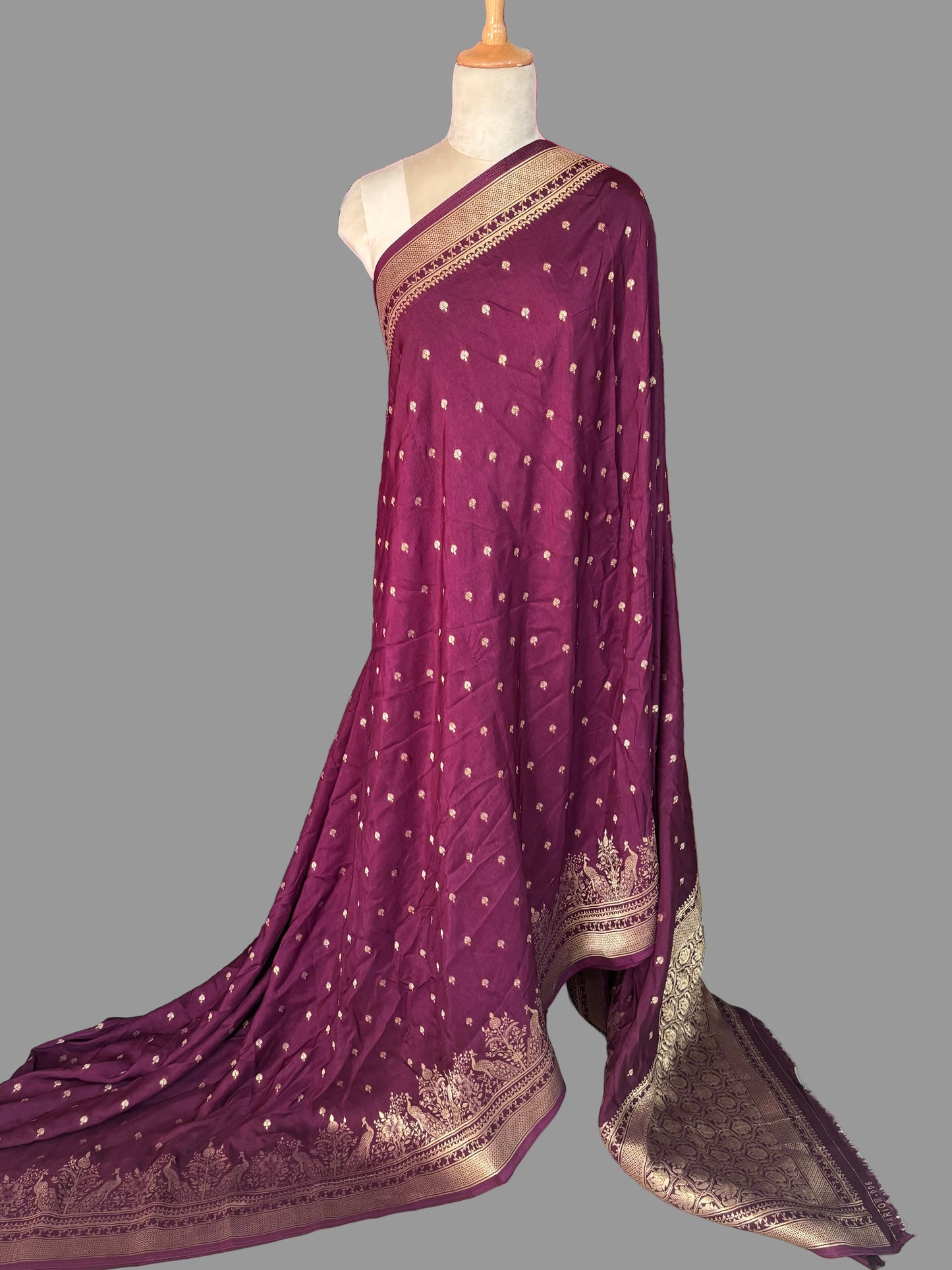 Banarasi Viscose Saree (Premium, Motifs Body, Peacock Border)