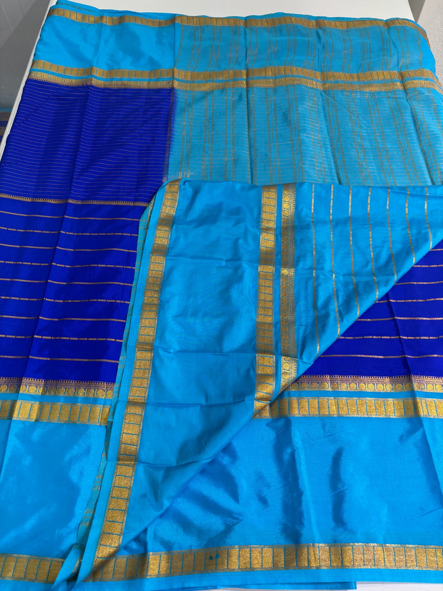 Semi Mysore Crepe (2 Types Horizontal Lines half and half pattern)