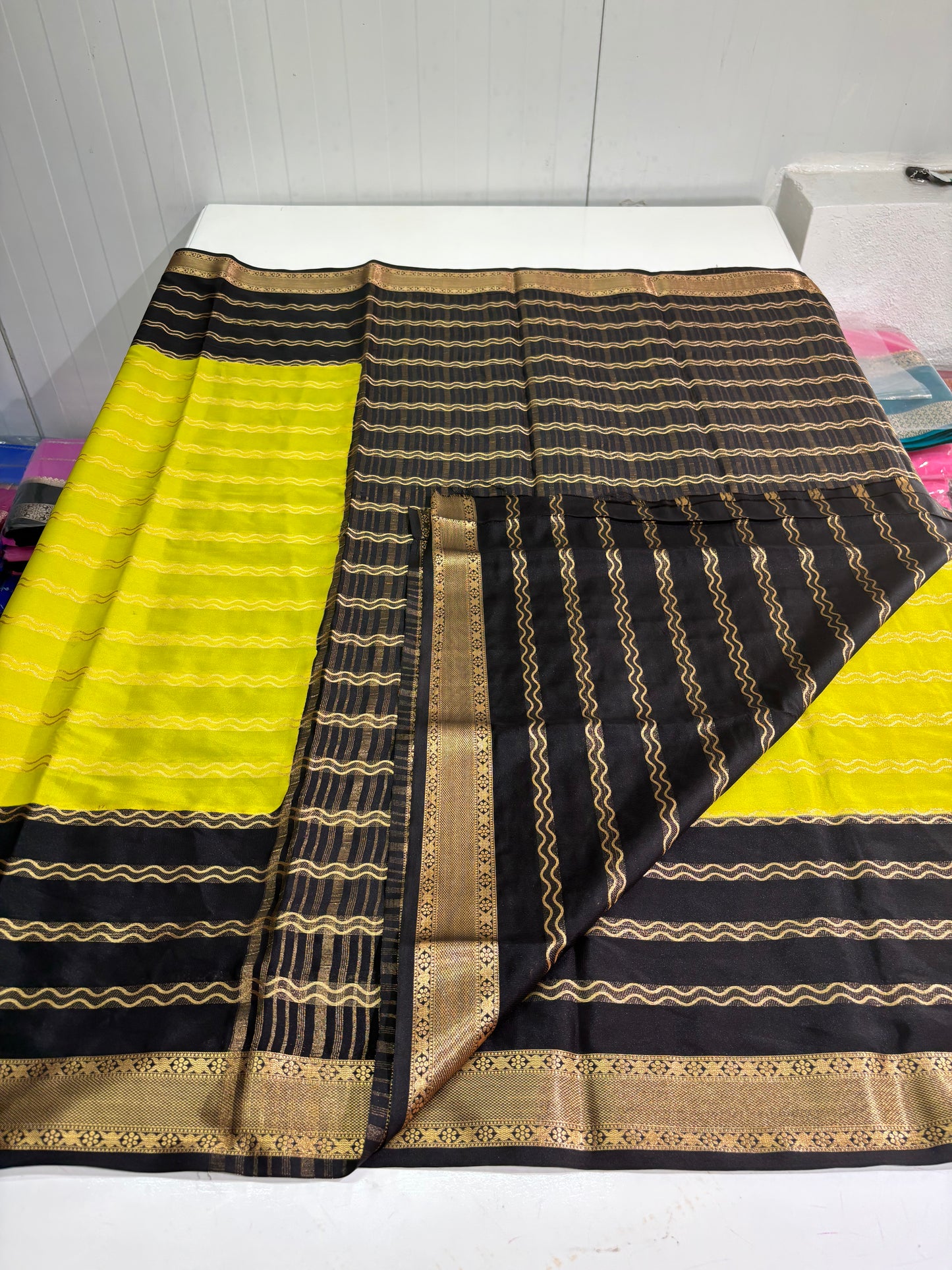 Semi Mysore Crepe (Leheriya Pattern, 2D)