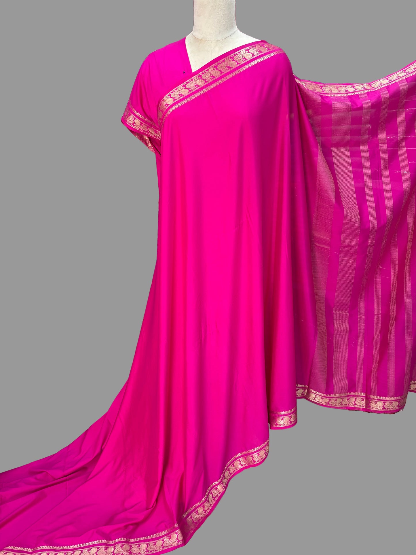 Semi Mysore Crepe (Self, Peacock Marching Border)