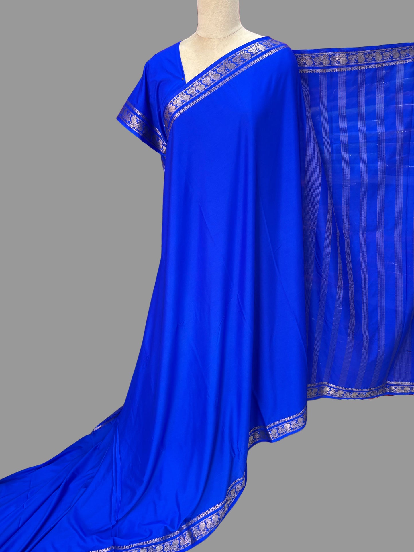 Semi Mysore Crepe (Self, Peacock Marching Border)