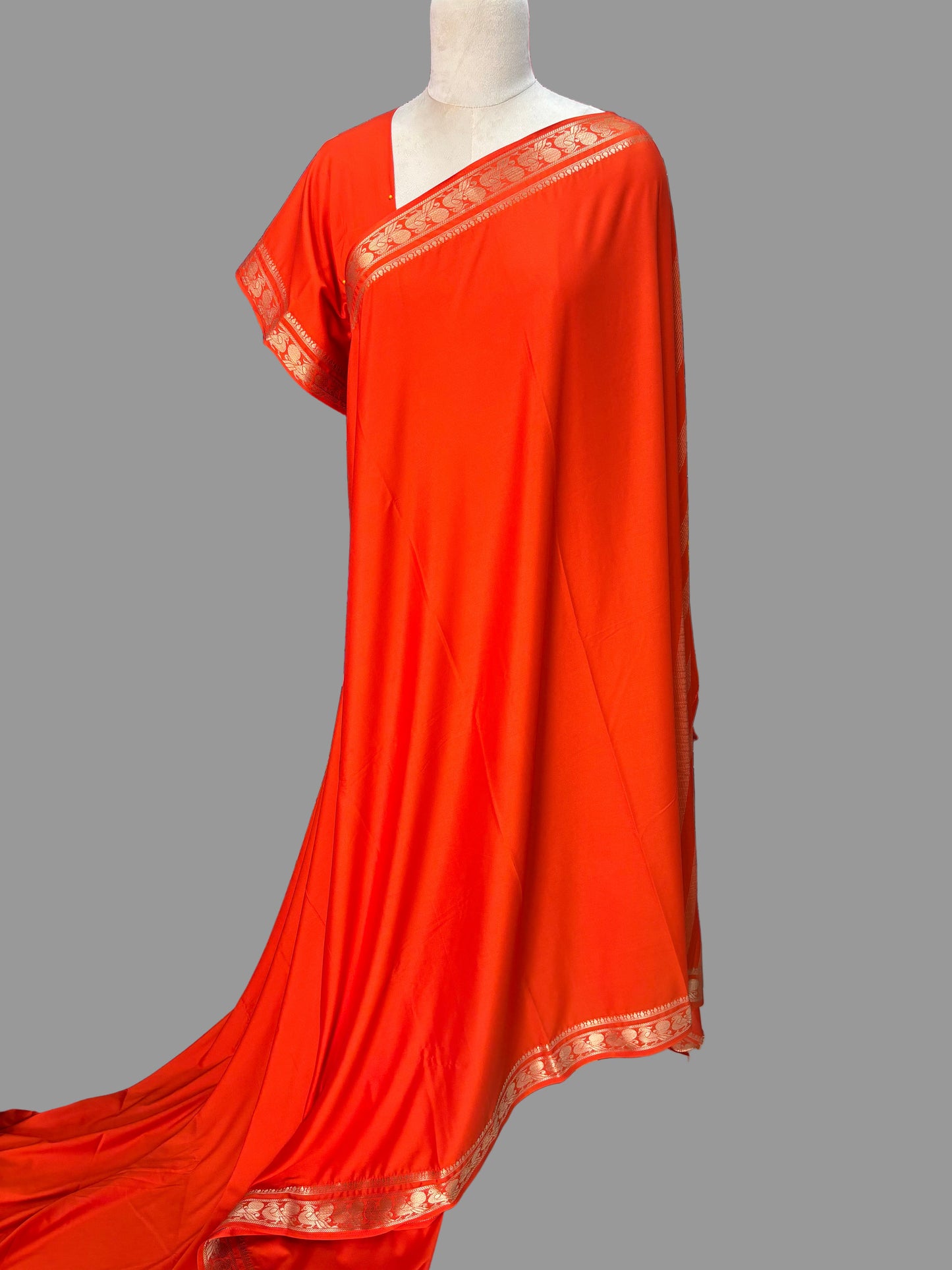 Semi Mysore Crepe (Self, Peacock Marching Border)