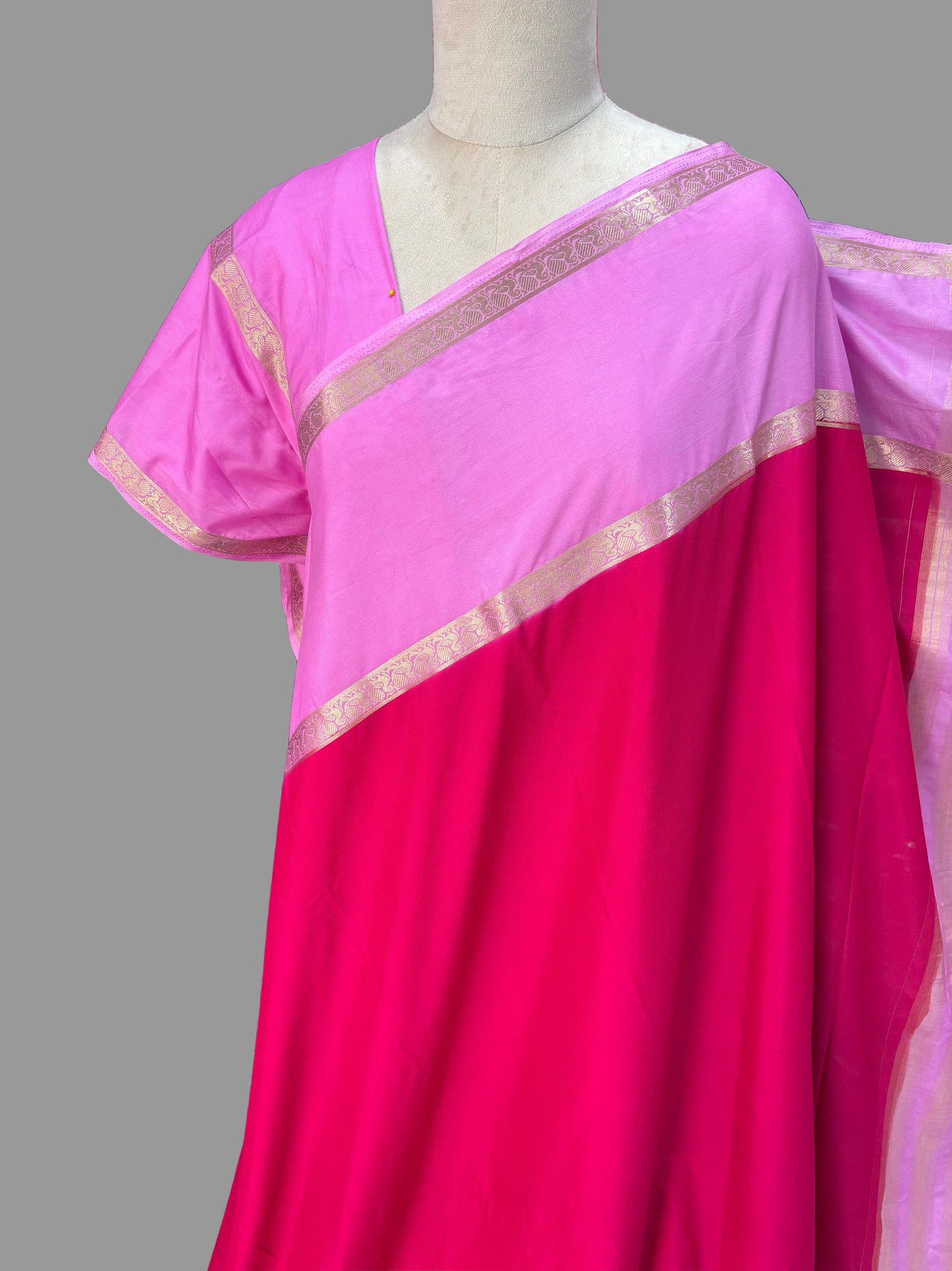 Semi Mysore Crepe (Piping Bentex Border)