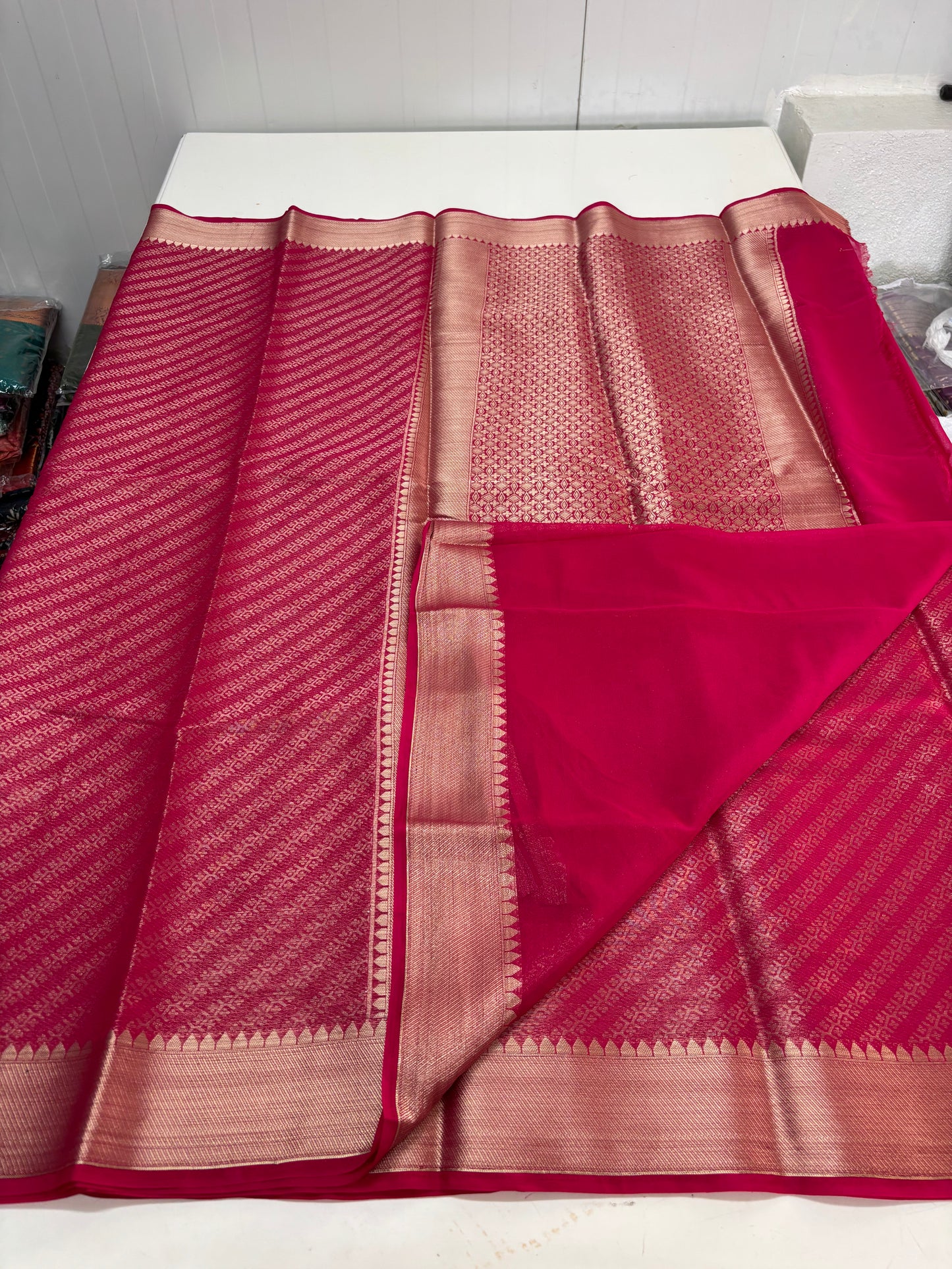 Semi Mysore Brocade (Floral Diagonal Lines Pattern)