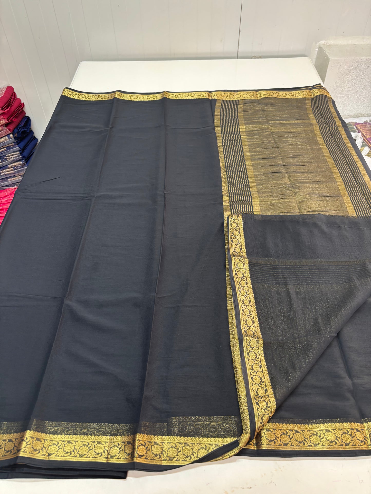 Crushed Chiffon (1-inch Floral Border)