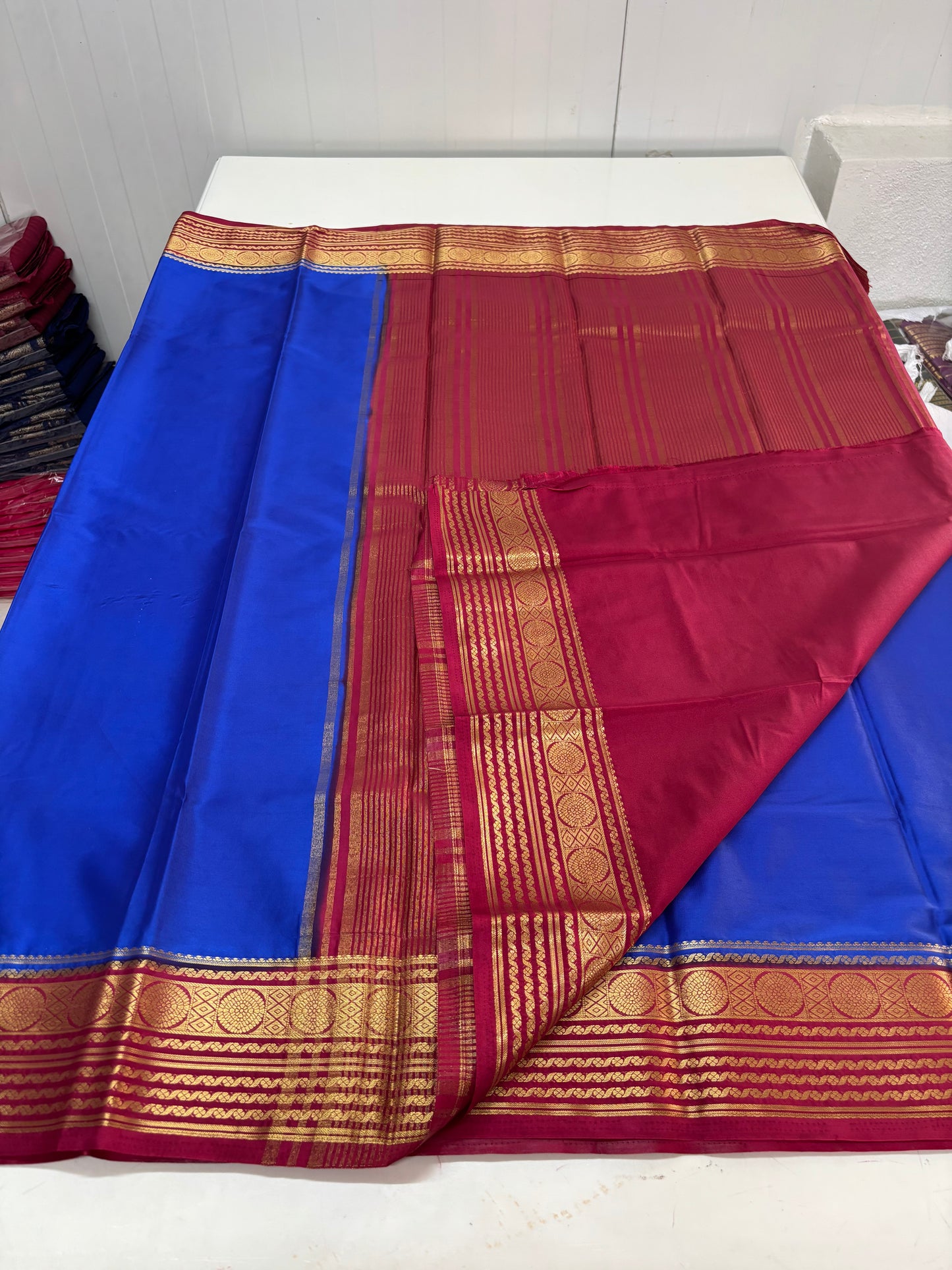 Semi Mysore Crepe (Circle Sequence Border)