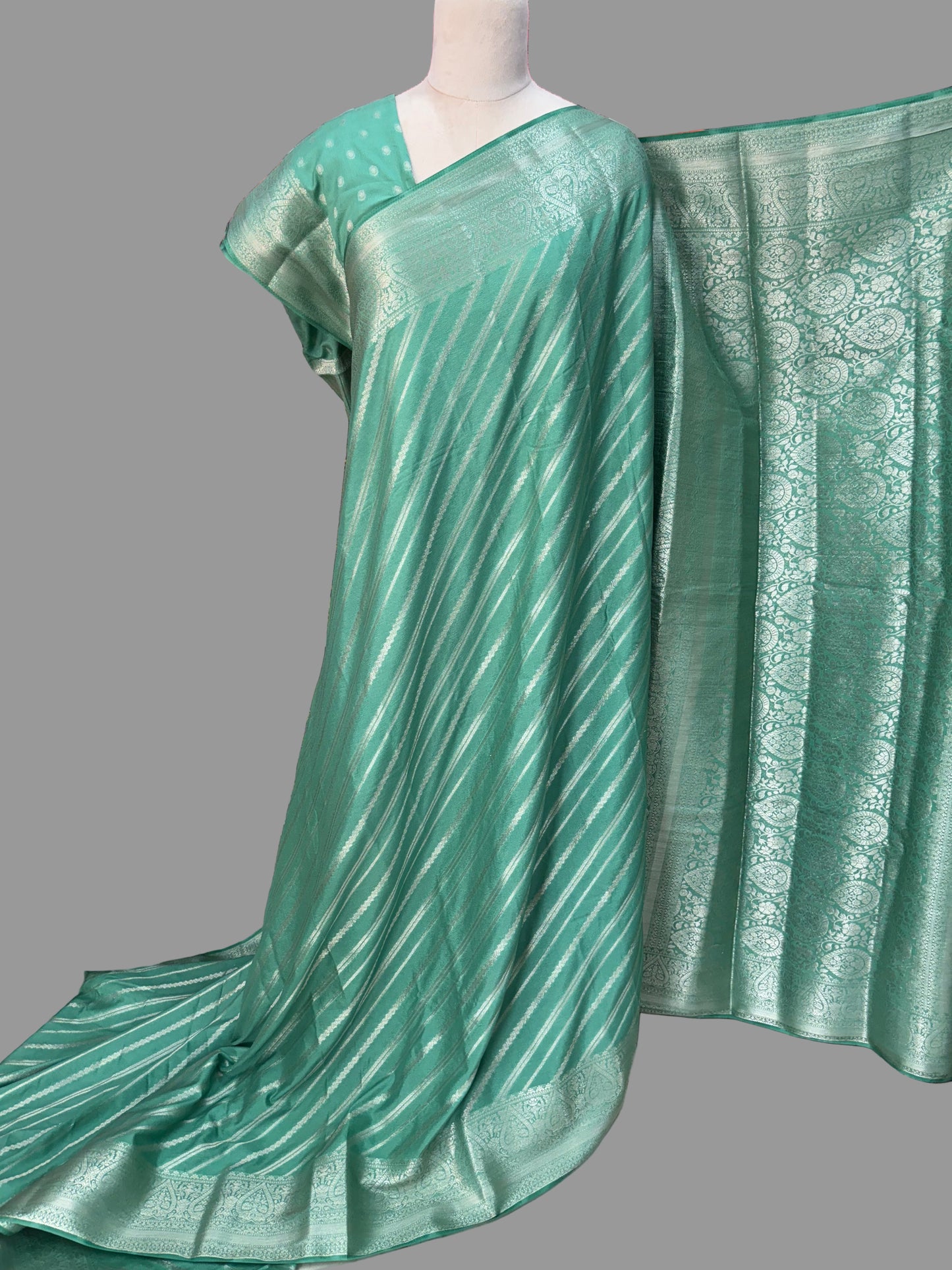 Banarasi Georgette (Grand Pallu and Rich Leaf Border)