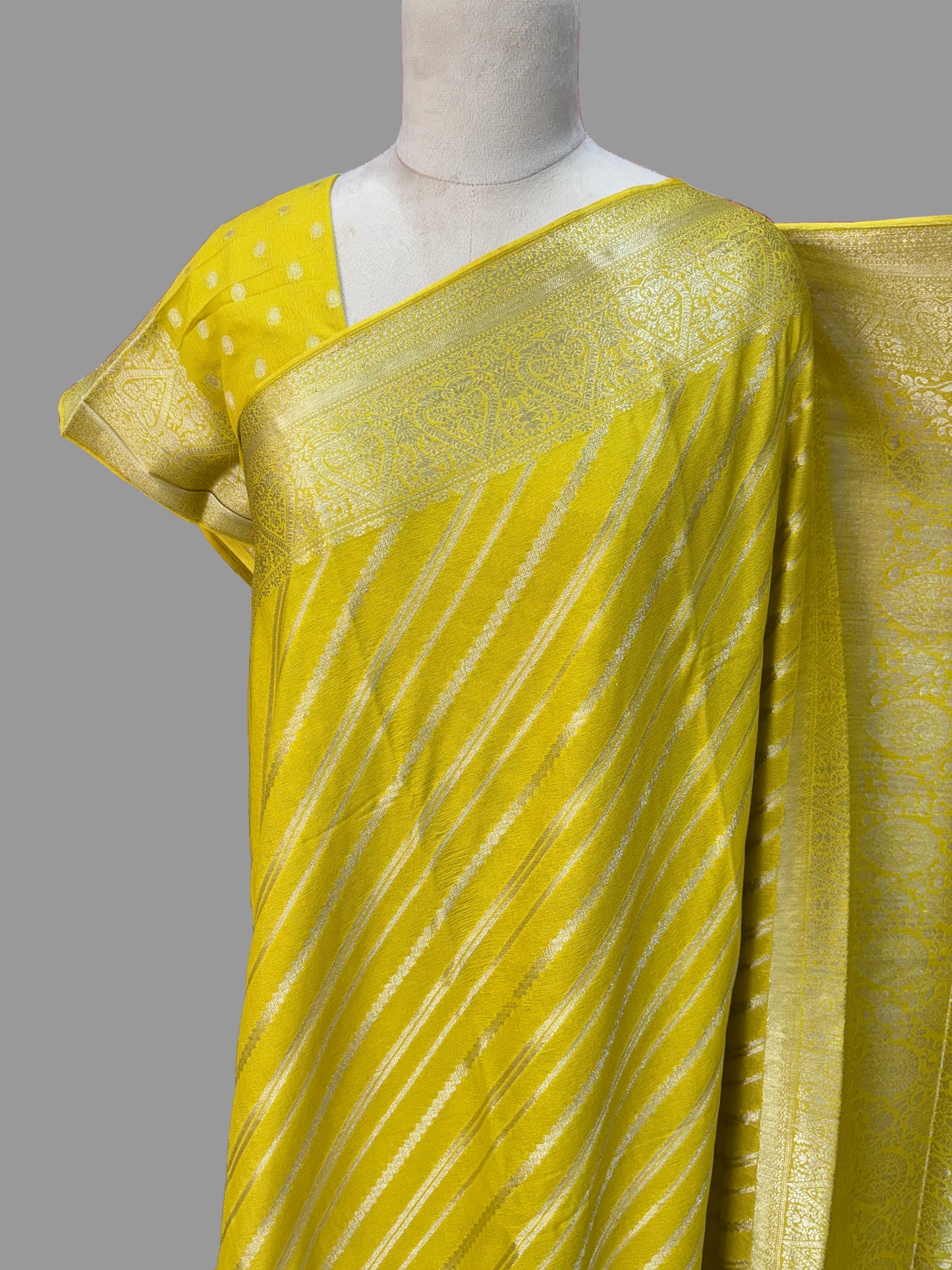 Banarasi Georgette (Grand Pallu and Rich Leaf Border)