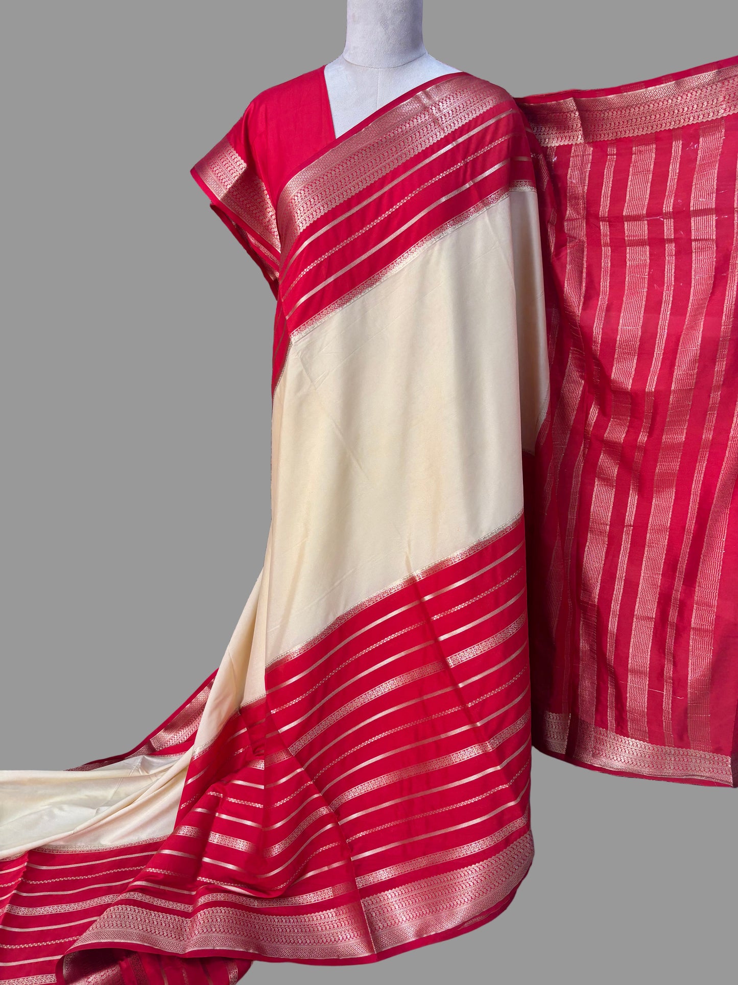 Semi Mysore Crepe (Premium, 2D 3 Lines Mango Border)