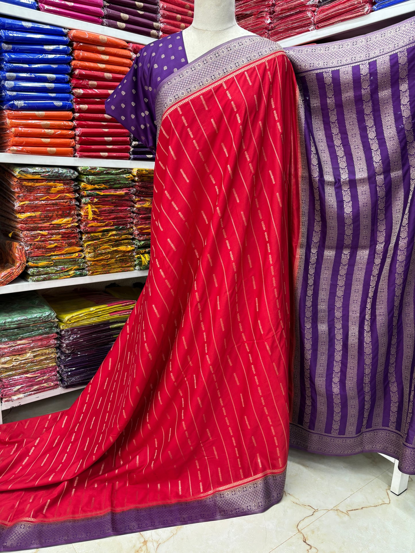 Semi Mysore Crepe (Premium, Vertical Weaves Grand Chit Pallu)