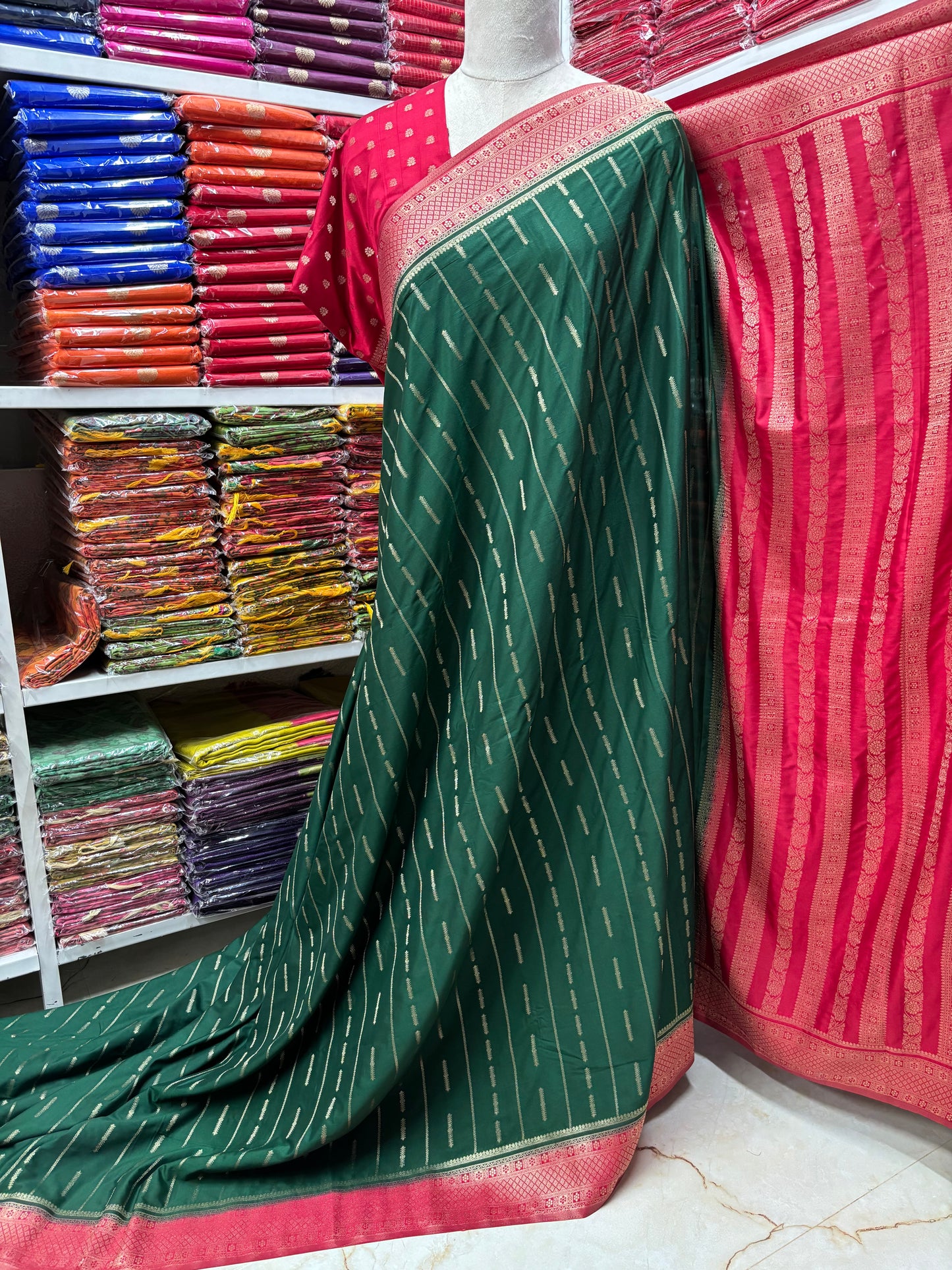 Semi Mysore Crepe (Premium, Vertical Weaves Grand Chit Pallu)