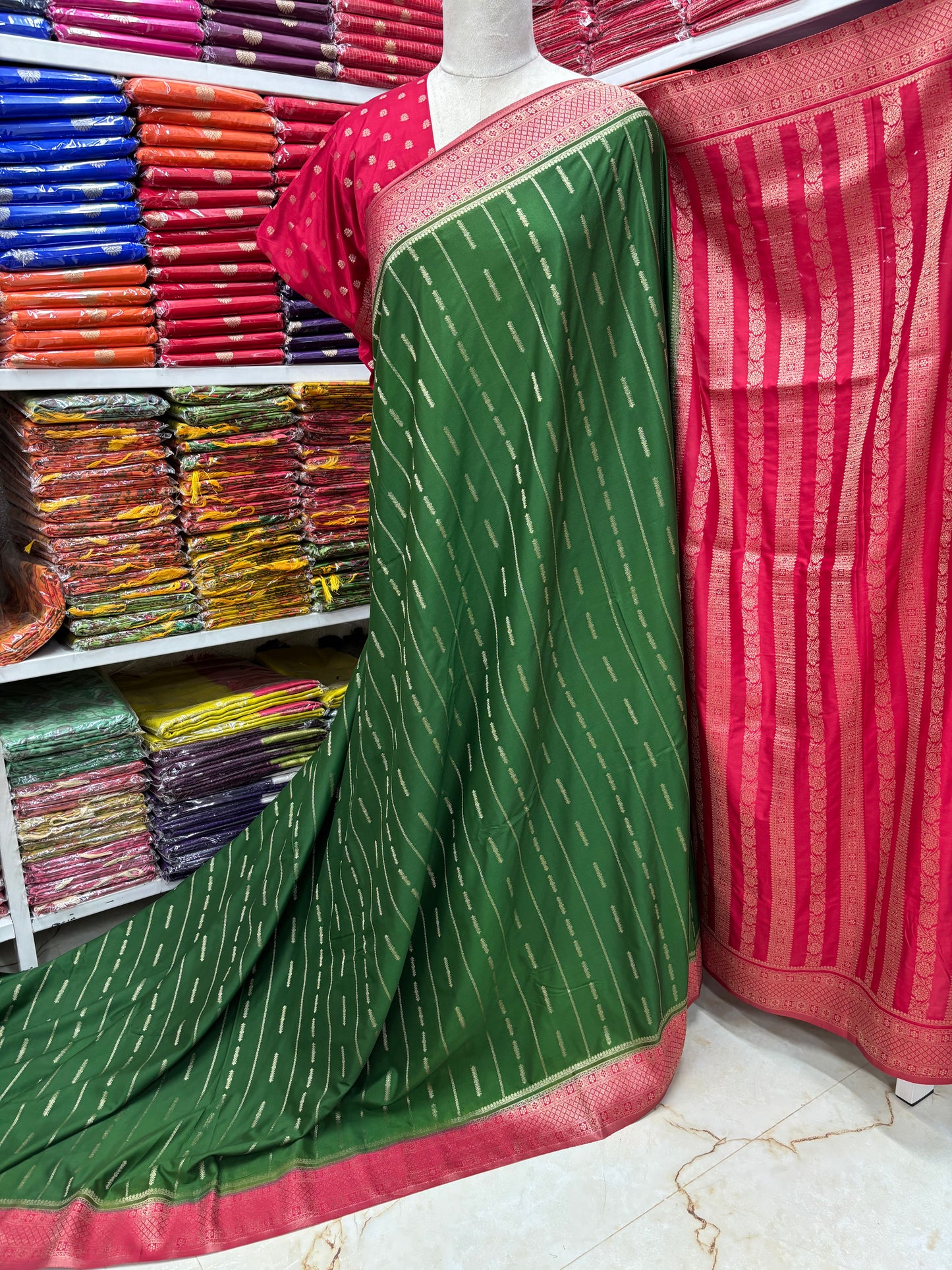 Semi Mysore Crepe (Premium, Vertical Weaves Grand Chit Pallu)