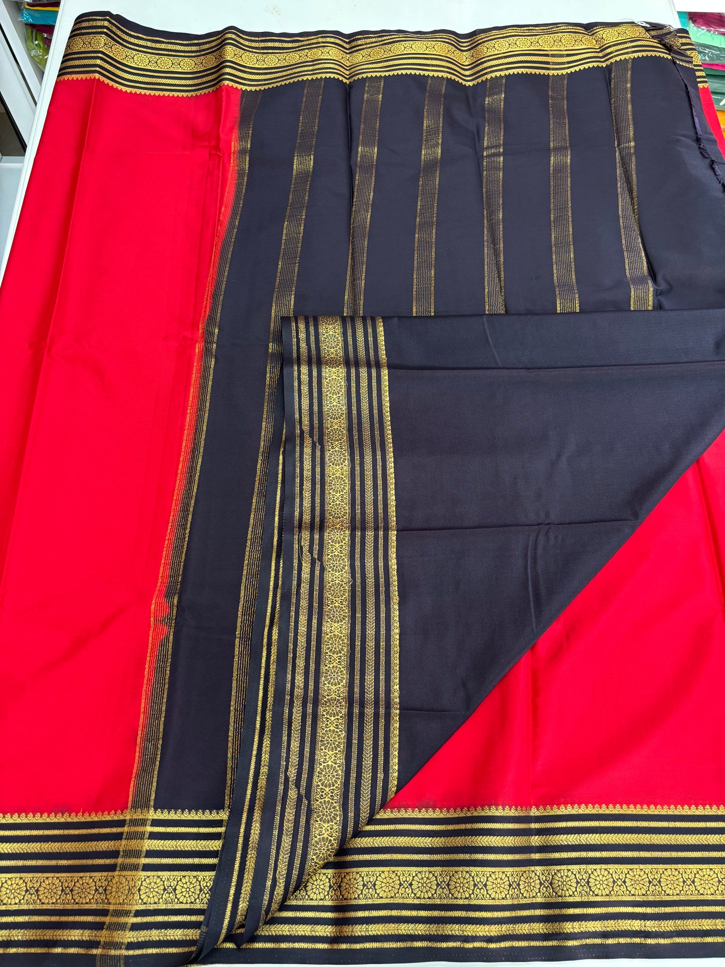 Semi Mysore Crepe (Premium, 1 Line Flowers Border)