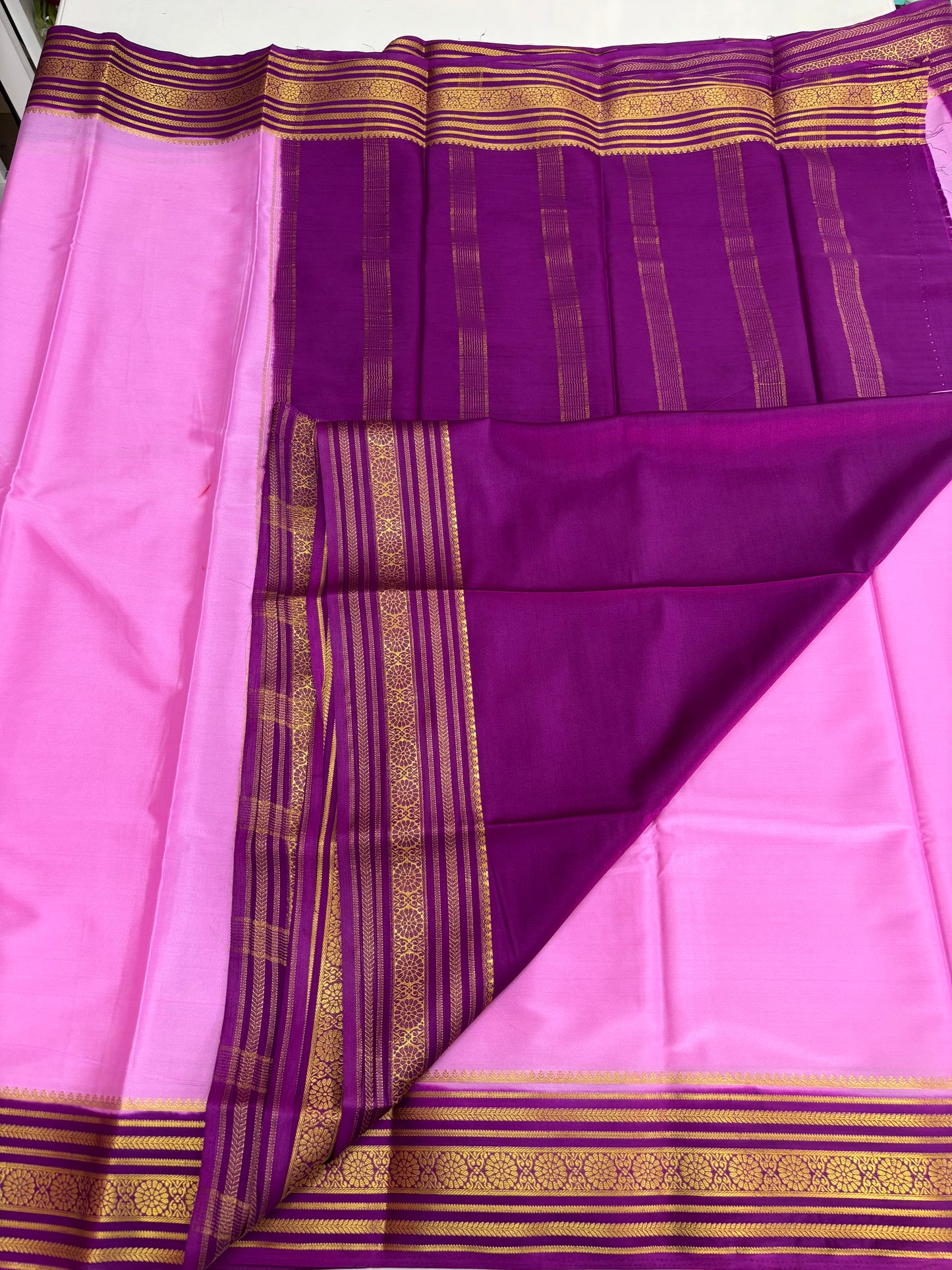 Semi Mysore Crepe (Premium, 1 Line Flowers Border)