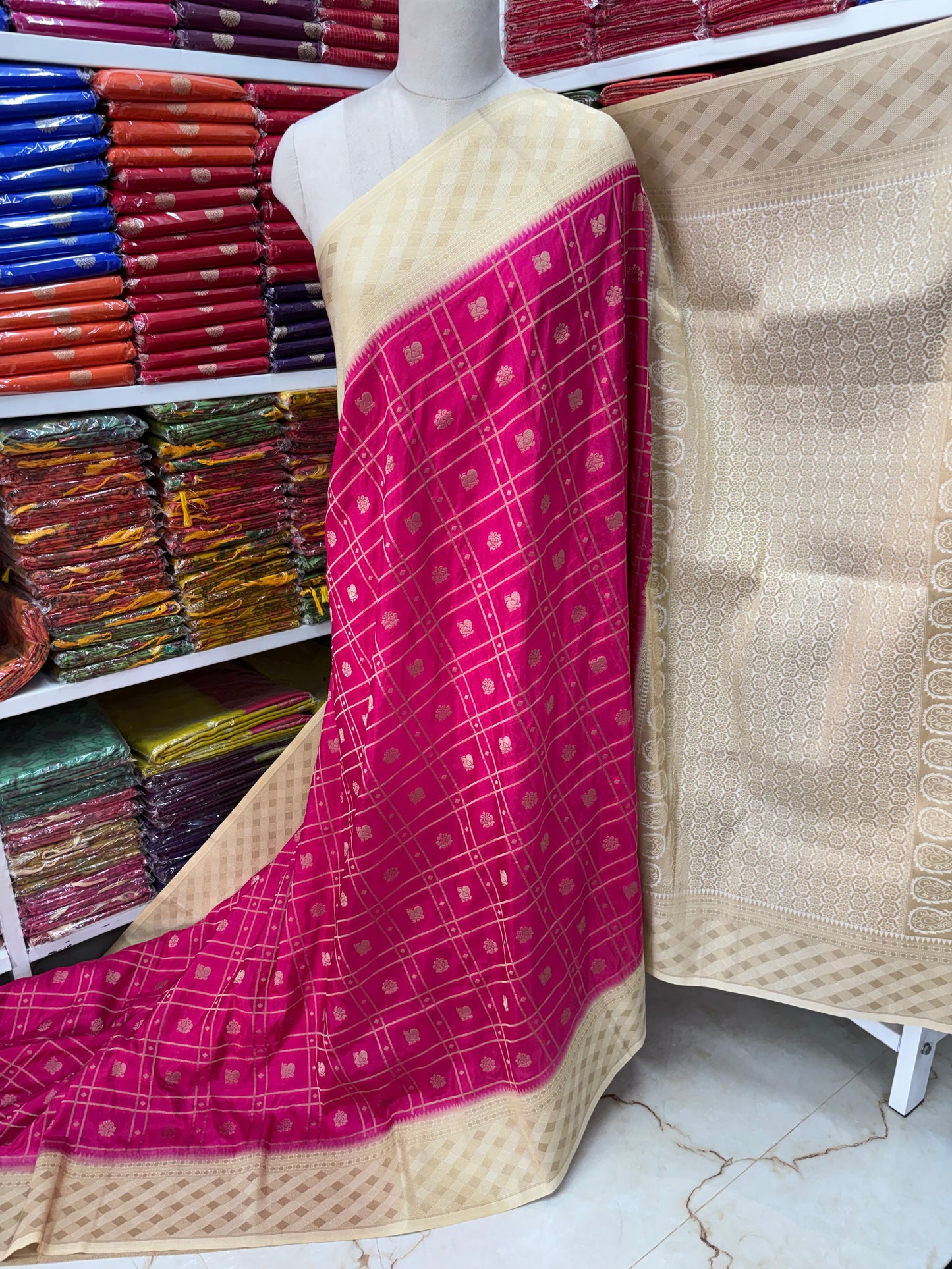 Semi Mysore Crepe (Checks, Motifs, Rich Pallu)