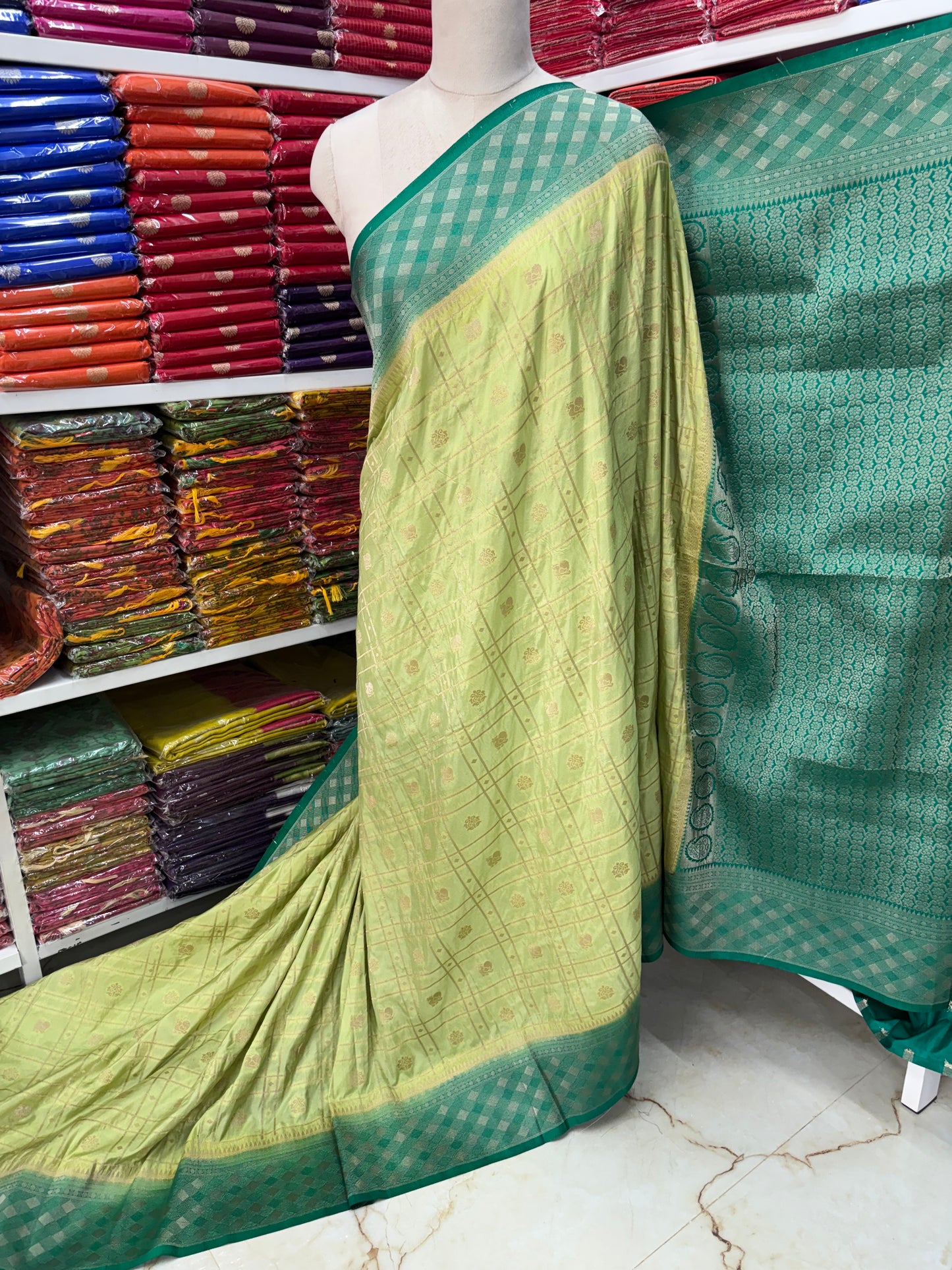 Semi Mysore Crepe (Checks, Motifs, Rich Pallu)