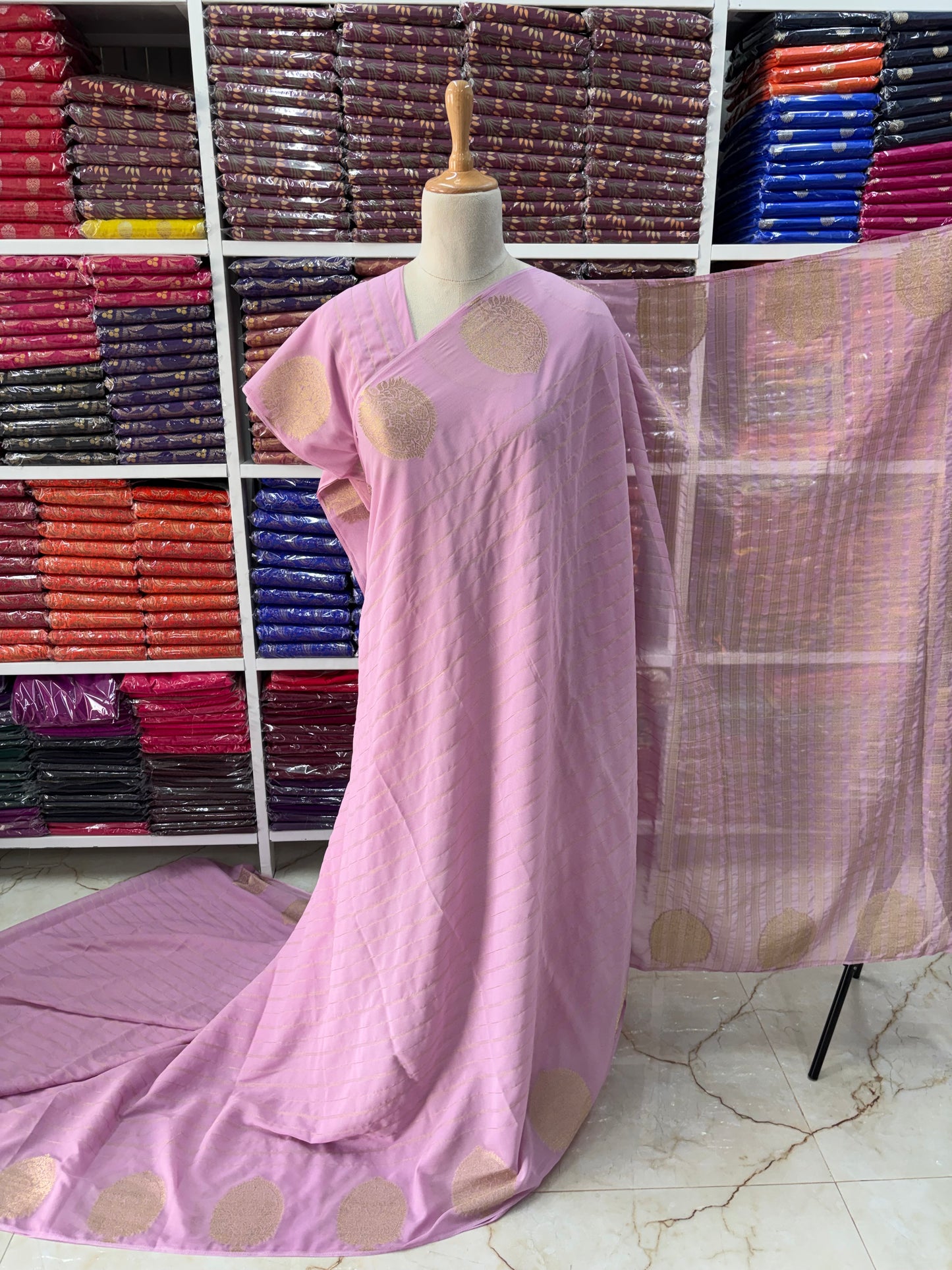 Georgette Chiffon (Borderless, Big Leaf Motifs Border)