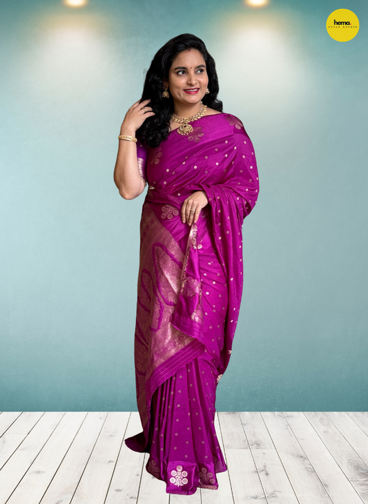 Borderless Georgette (Grand Pallu)