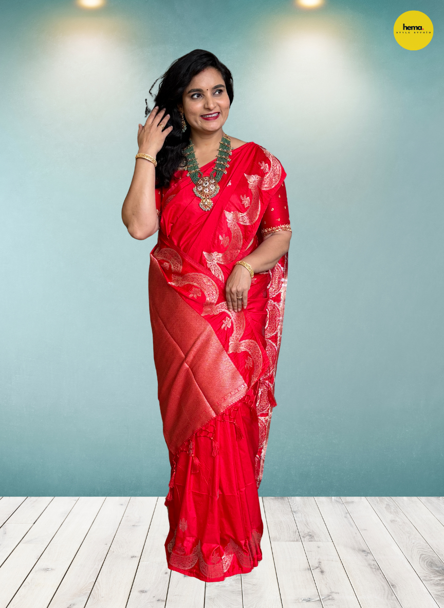 Dola Saree (Satin and Scallop Zari Border)